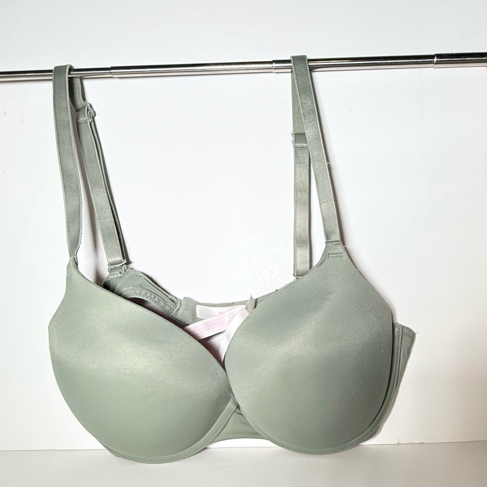 Pink - Victoria's Secret Soft Green Bra